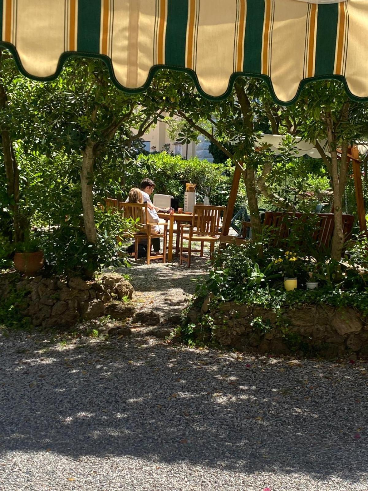 Albergo Pensione Bartoli カスティリョンチェッロ エクステリア 写真