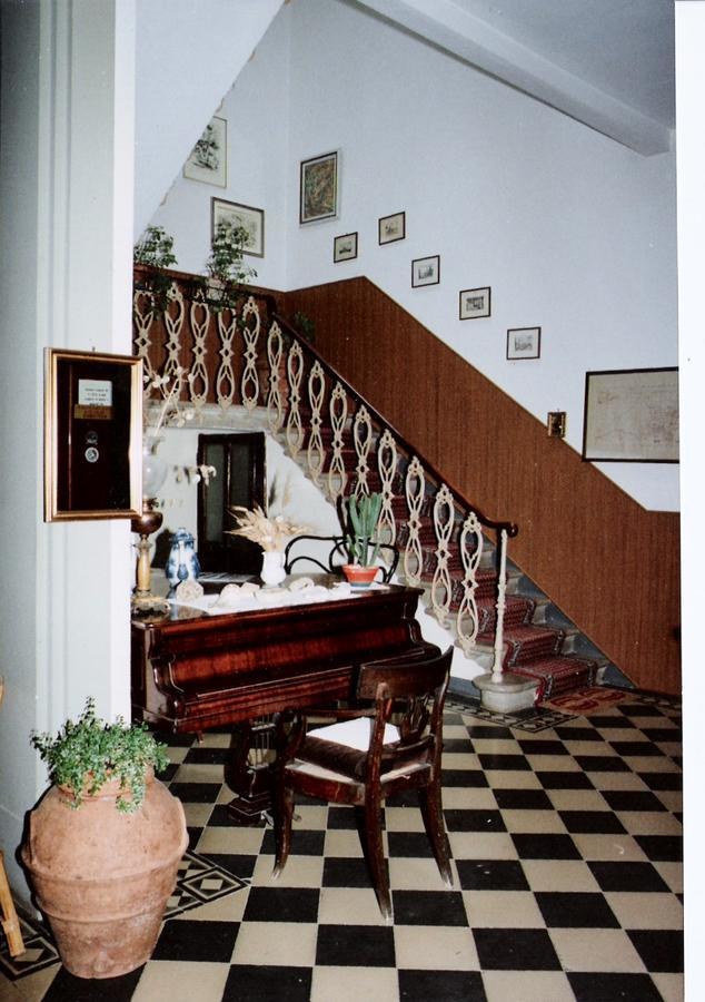 Albergo Pensione Bartoli カスティリョンチェッロ エクステリア 写真
